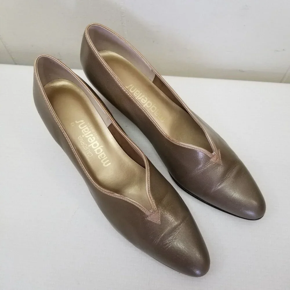 Magdesians 10N Gold Metallic Wedge Heels USA Vintage Slip On‎ Costume Retro